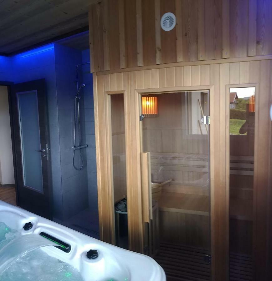 Les Charmes Du Sauna Et Chalet *